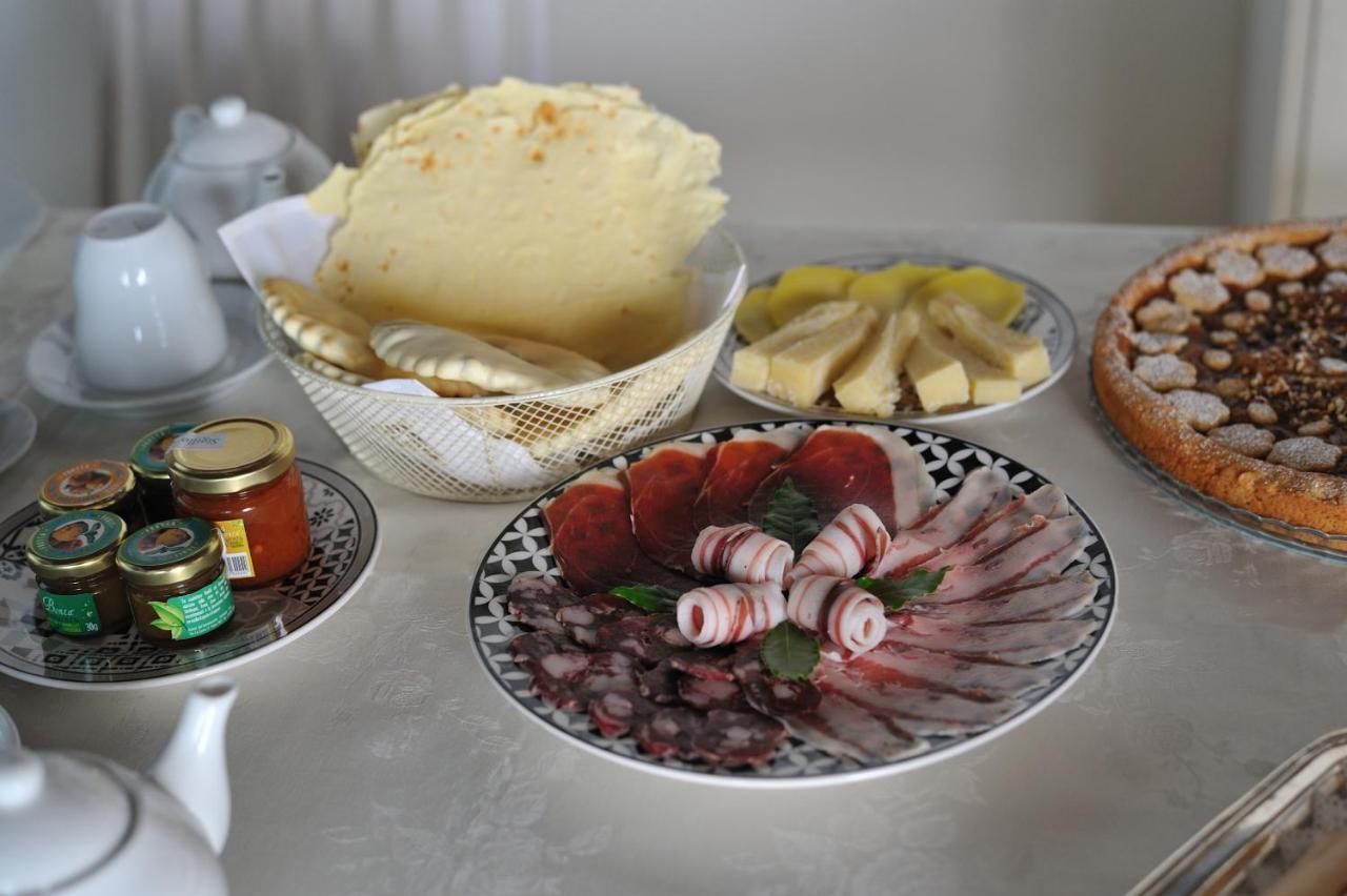 B&B E Home Restaurant S'Ispera Monolocale Uso Esclusivo Fonni Εξωτερικό φωτογραφία
